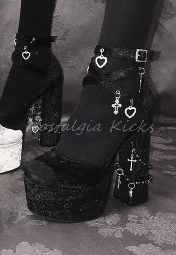 Gothic Black Velvet Platform H - Sandal Strappy Heeled recensie en prijs