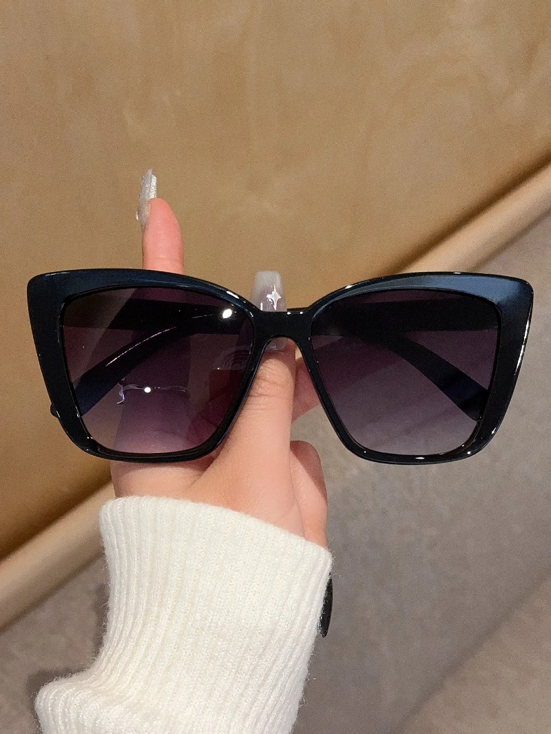 Trendy Cat Eye Sunglasses for  - Sunglasses Cat Eye recensie en prijs